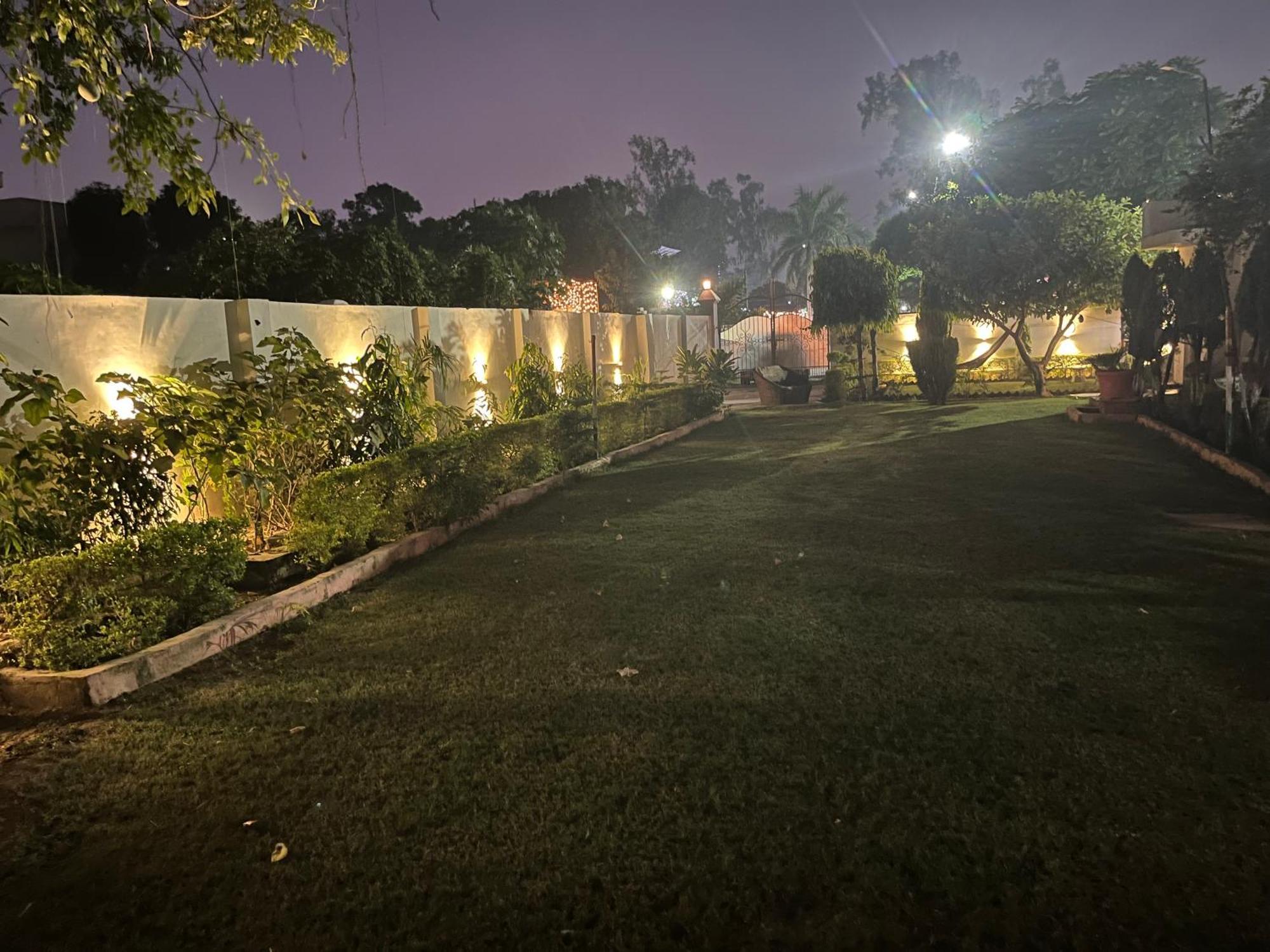 White House Villa Meerut Luaran gambar